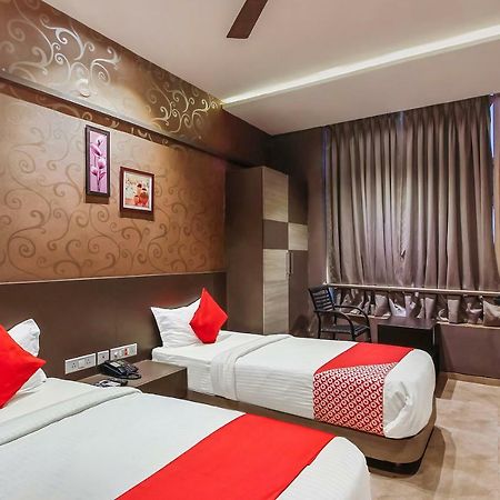 Oyo 26991 Stanza Luxurios Stay Zahirabad Zewnętrze zdjęcie
