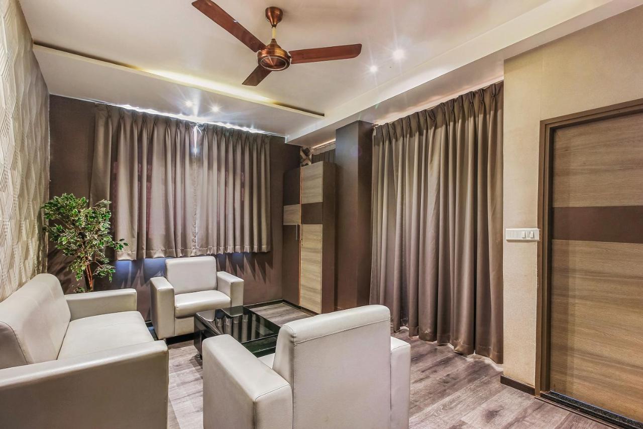 Oyo 26991 Stanza Luxurios Stay Zahirabad Zewnętrze zdjęcie