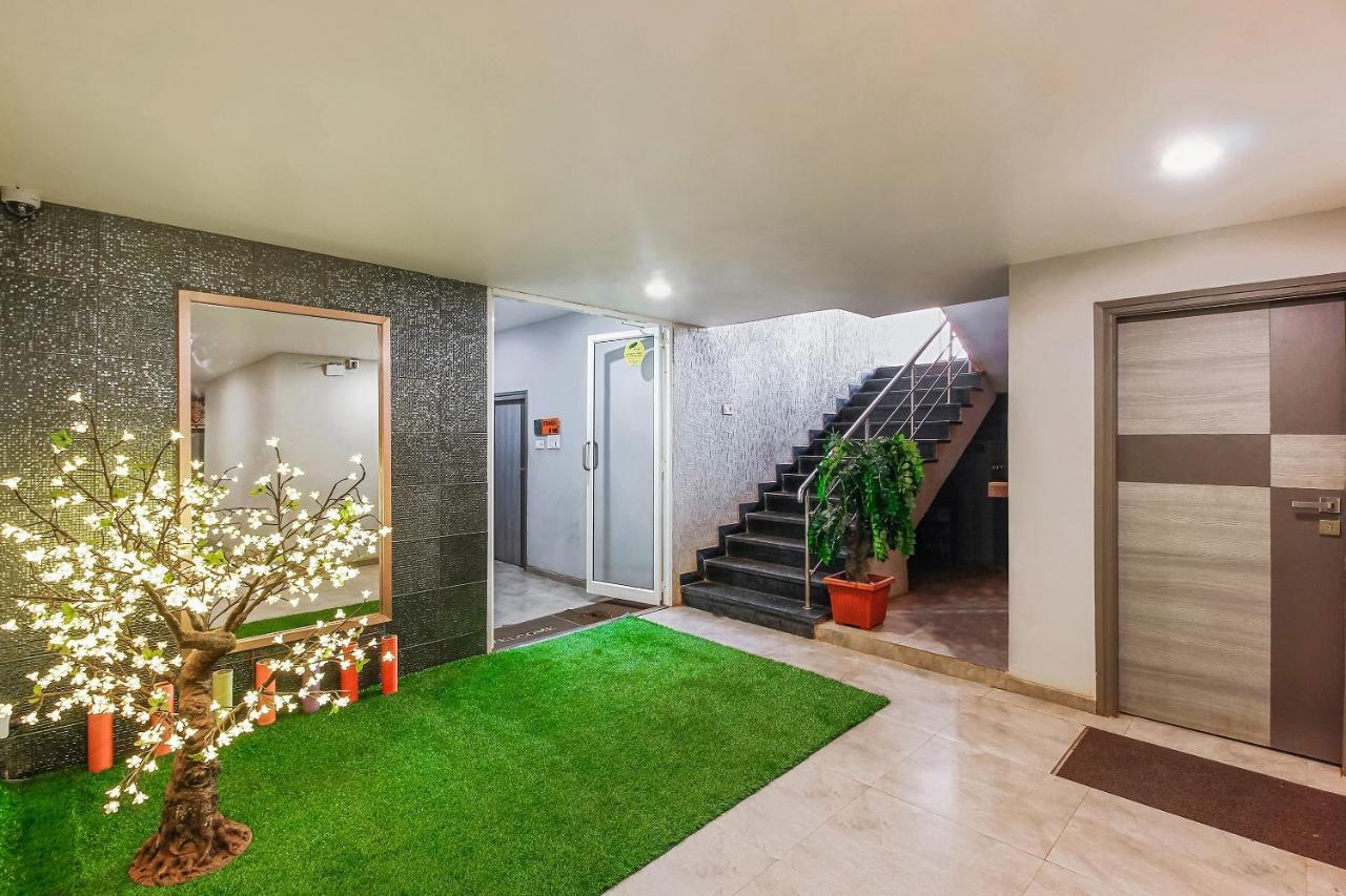 Oyo 26991 Stanza Luxurios Stay Zahirabad Zewnętrze zdjęcie
