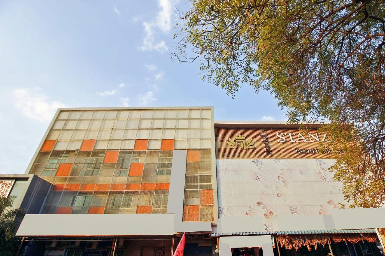 Oyo 26991 Stanza Luxurios Stay Zahirabad Zewnętrze zdjęcie