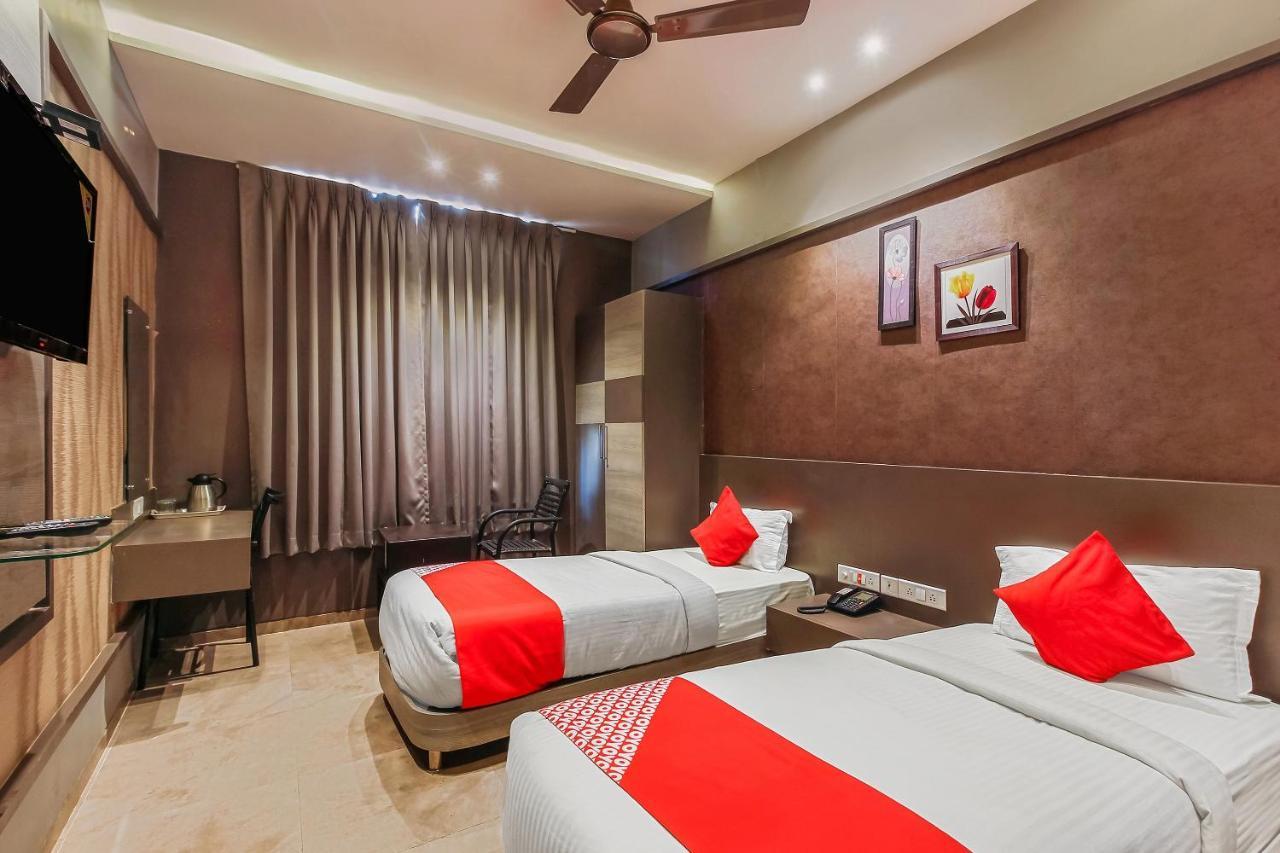 Oyo 26991 Stanza Luxurios Stay Zahirabad Zewnętrze zdjęcie